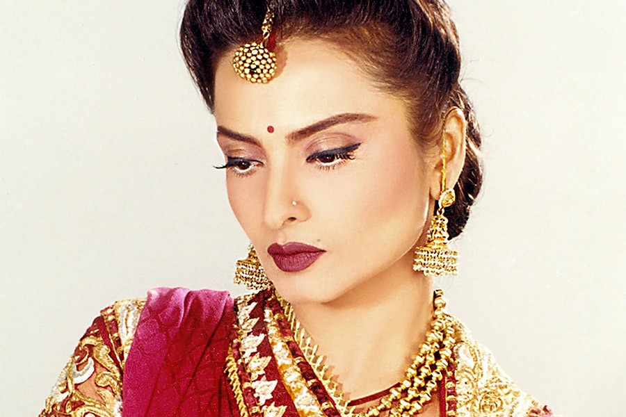 Indian Actress Rekha to Present Restored Umrao Jaan at Red Sea International Film Festival